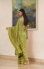 Load image into Gallery viewer, Chevron Design Green and Gold Pleated Saree