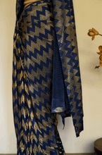 Load image into Gallery viewer, Chevron Sapphire and Gold Pleated Saree