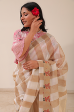 Load image into Gallery viewer, Striped Ivory Silk Cotton Chanderi Saree