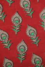 Load image into Gallery viewer, Ustukhudusa Kerala Kasavu Saree