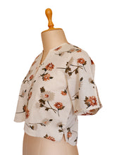 Load image into Gallery viewer, Beige Floral Chikankari Blouse
