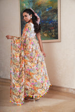 Load image into Gallery viewer, Floral Printed Linen Saree
