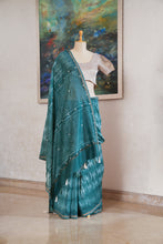 Load image into Gallery viewer, Teal and Pearl White Shibori Chanderi Saree
