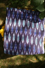 Load image into Gallery viewer, Lilac Scalloped Muga Silk Saree
