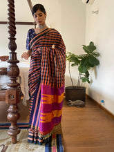 Load image into Gallery viewer, Rasa Checkered Saree
