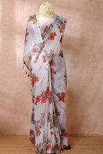 Load image into Gallery viewer, Japāpīḍa Floral Printed Saree
